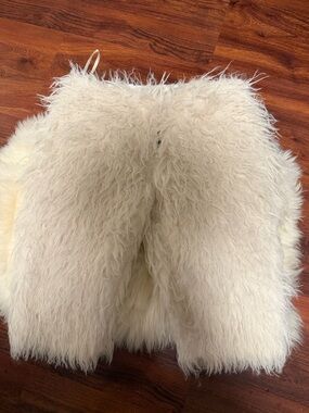 Entire studios fuzzy shorts small